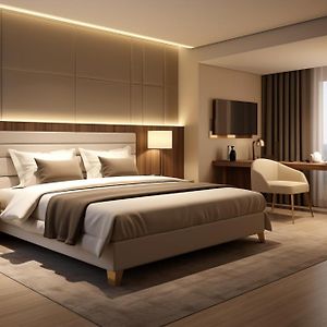 Hotel Ambs Plaza Zion Near Igi Airport